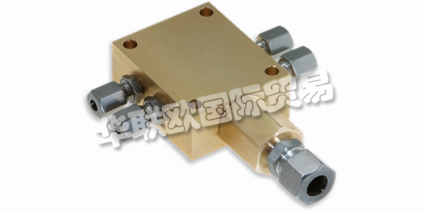 REBS Zentralschmiertechnik GmbH成立于1948年，現(xiàn)已發(fā)展成為一家現(xiàn)代化的國際公司。這家家族企業(yè)現(xiàn)已進入第三代管理層，在全球擁有150多名員工，是中央潤滑技術(shù)眾多領(lǐng)域的領(lǐng)先供應商。