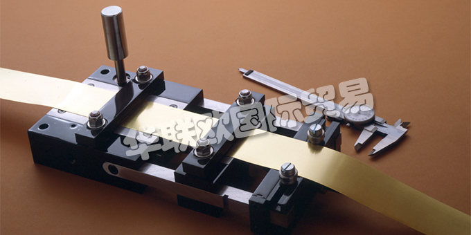 美國RAPID AIR公司的產(chǎn)品有：RAPID-AIR供料器、RAPID-AIR送料器、RAPID-AIR空氣送料器、空氣供給裝置、伺服供料器 矯直機、切割機、定長切割機、線圈處理設備、刀具、電動閥門、電動執(zhí)行法閥。